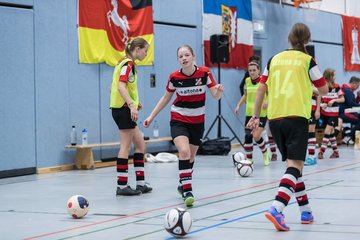 Bild 73 - C-Juniorinnen Loewinnen Cup